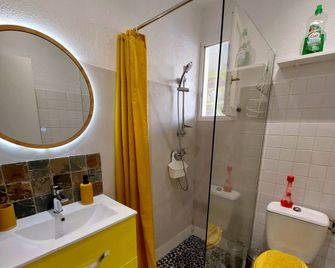 Logisrev - Sainte-Anne - Bathroom