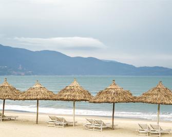 Blue Ocean Villas Danang - Da Nang - Beach