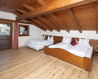 Andreas & Roßstall - Alpbach - Schlafzimmer