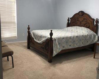 The Grand Residence - Hostel - Arlington - Bedroom