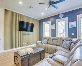 6 Mi to Hospitals: Nurse-Friendly Houston Home! - Houston - Salon