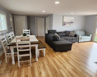 2-bedroom home minutes from a boat launch - Blenheim - Lobby