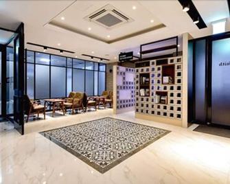 Hotel Smith - Gimhae - Lobby