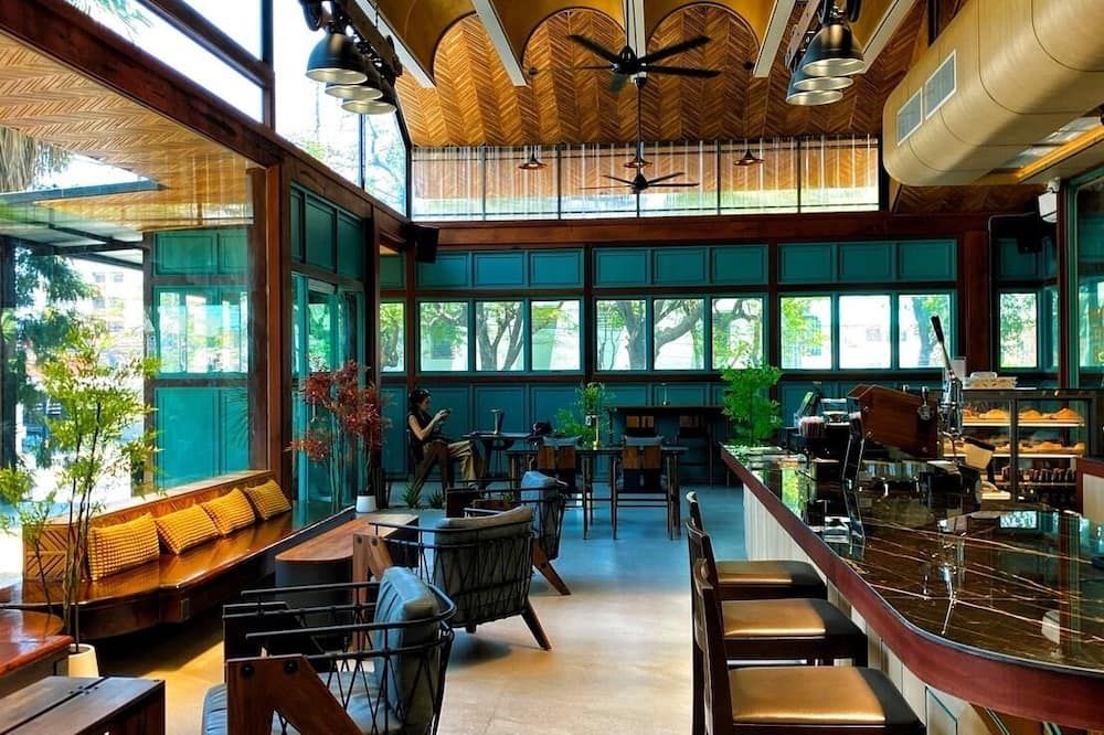 J. Park Hotel - צ'ונבורי - מסעדה