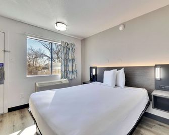 Motel 6 Austin South Airport - Austin - Soverom