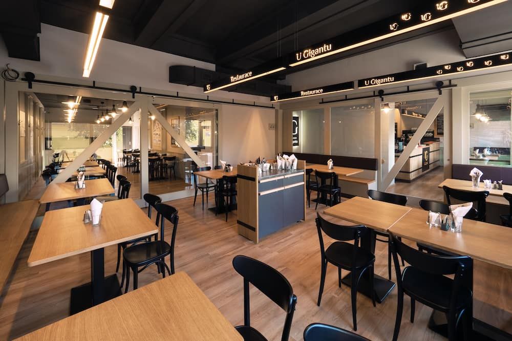 Penzion U Gigantu - Pilsen - מסעדה