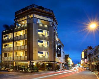 Yunoyado Onsen Hotspring Hotel - Xinyi Branch - אילאן סיטי - בניין