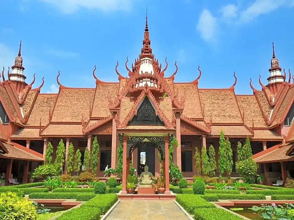 كاردموم هوتل آند أبارتمينت