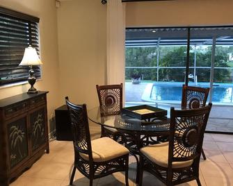 Little Piece Of Heaven, on the river - Port St. Lucie - Dining room