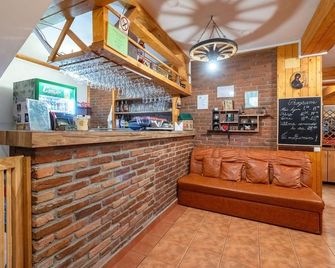 Resort 7 Crai - Cabana Craiul Crailor - Zărnești - Bar