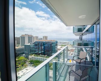 Upscale 2 bedroom with parking in Ala Moana - 檀香山 - 陽台