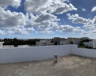 Appartement Ezzouhour Dar Sammoud - Kelibia - Balcón