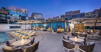 DoubleTree by Hilton Dubai - Business Bay - Dubái - Bar