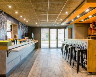 Ibis Budget Avignon Centre - אביניון - בר