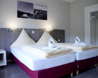 Pension Zur Schmiede - Einruhr - Habitación