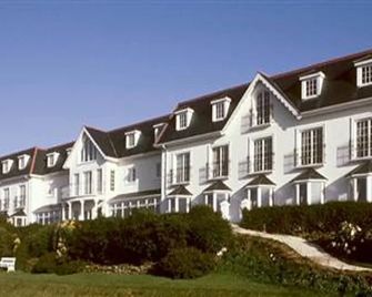 Bayview Hotel - Ballycotton - Building