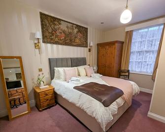 Crown and Trumpet Inn - Broadway - Schlafzimmer