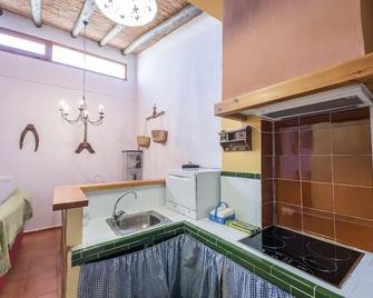 Casa Rural Ca Ferminet - Benisili - Cocina