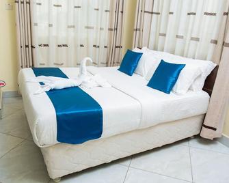 Airport Transit Lodges - Dar Es Salaam - Bedroom