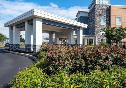Comfort Inn Rehoboth Beach 87 1 3 7 Rehoboth Beach Hotel Deals Reviews Kayak