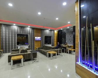 그랜드 수르멜리 비즈니스 호텔 - 요즈가트 - 라운지