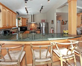 Lower West Newport - Newport Beach - Kuchnia