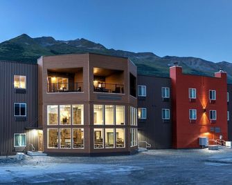 Totem Hotel and Suites - Valdez - Edificio
