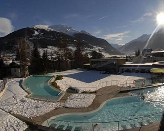 Meublè Garnì Della Contea - Bormio - Pool