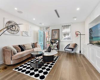 Elegant 3BR Paddington - Walk to Cafés - Sídney - Sala de estar