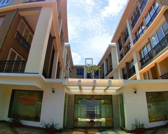 Bellagio Rezidencia 1 Bhk Service Apartm - Calangute - Building