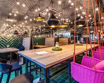 ibis Styles Warszawa Centrum - Warsaw - Building
