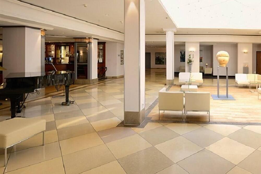 Hotel Kaiserin Augusta