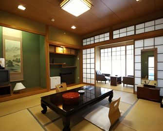 Leo Plaza Hotel - Sasebo - Essbereich