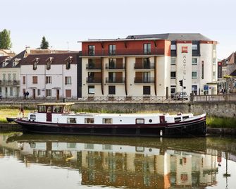 ibis Auxerre Centre - Auxerre - Budova