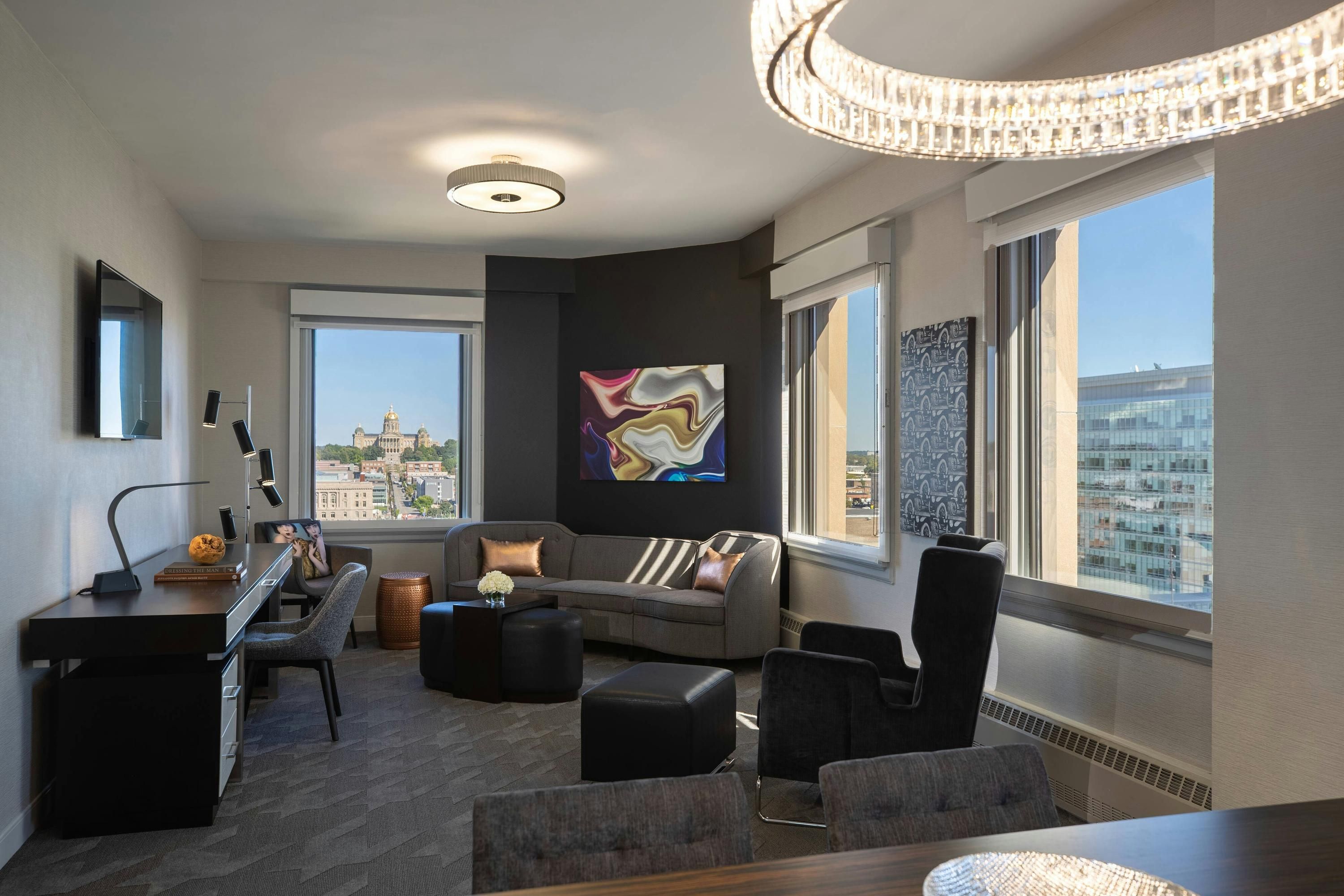 Renaissance Des Moines Savery Hotel - דה מואן - סלון