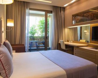 Saifi Suites - Beirut - Bedroom