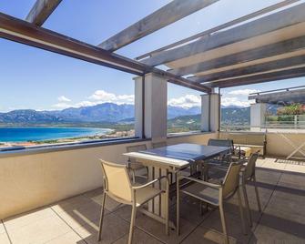 Les Aloes - Appt climatisé vue mer et montagne - Calvi - Balcón