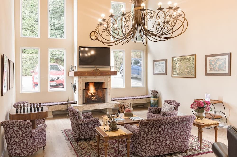 Kaliman Pousada Campos do Jordão - קמפוס דו ג'ורדאו - טרקלין