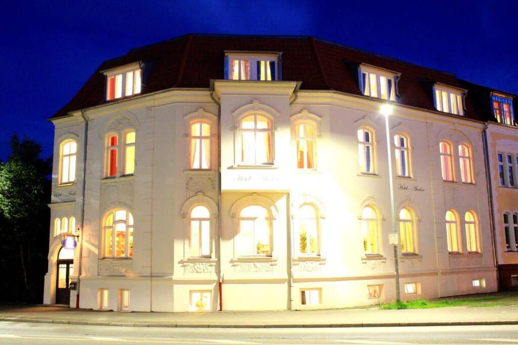 The Avalon Hotel - Altstadt Schwerin - Schwerin - בניין