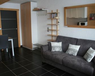 Roc de Peclet studio 22 m², South facing, Foot of the slopes, Heart Station - Les Belleville - Huiskamer