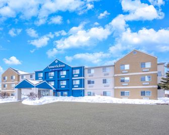 AmericInn by Wyndham Duluth - Duluth - Building