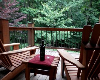 Comfortable Vacation Suite for Getaway near Grand Haven State Park in Holland, Michigan - Holland - Balcony