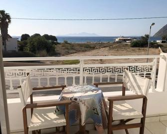 Anthoulis Studios - Kefalos - Balkon