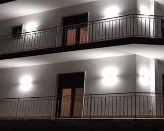 Domus In Fonte - Scafati - Building