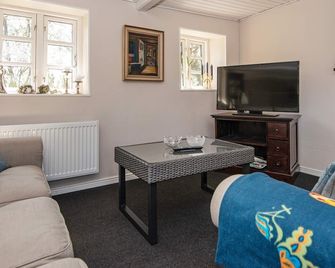 7 Person Holiday Home in Grenaa - Grenaa - Soggiorno