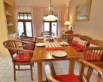 Ferienhaussiedlung Strandperlen Küstenhof 5b (Typ X) - Wustrow (Darss) - Їдальня