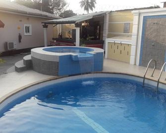 The W Hotel - Lagos - Pool