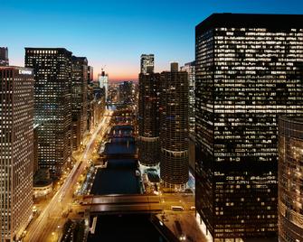 Club Quarters Hotel Wacker at Michigan, Chicago - שיקאגו - בניין