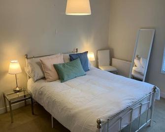 The Salisbury Townhouse - Salisbury - Bedroom
