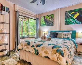 Casa Familia Rio Celeste - Katira - Habitación